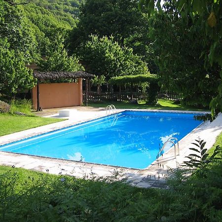 Albergue Turistico Valle Del Ambroz Хервас Экстерьер фото